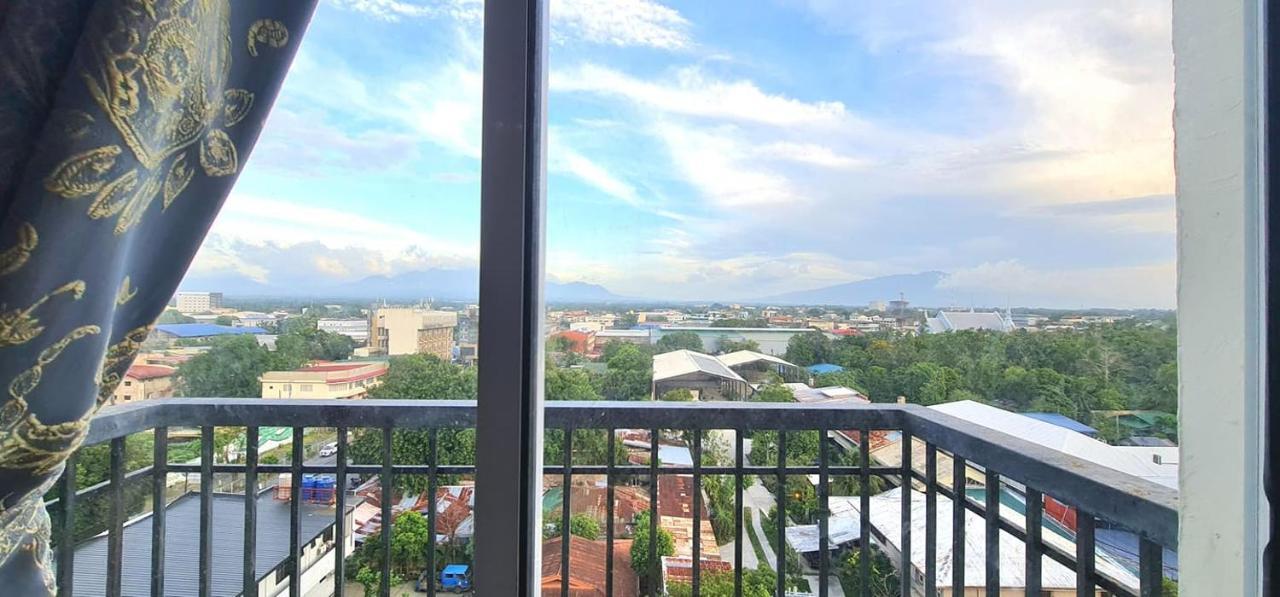 913Cityscape Located At City Center Bacolod Exteriér fotografie